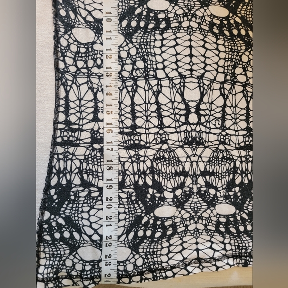 Lululemon Livley Crewneck Tshirt Vitasea sz 4 - Picture 7 of 8